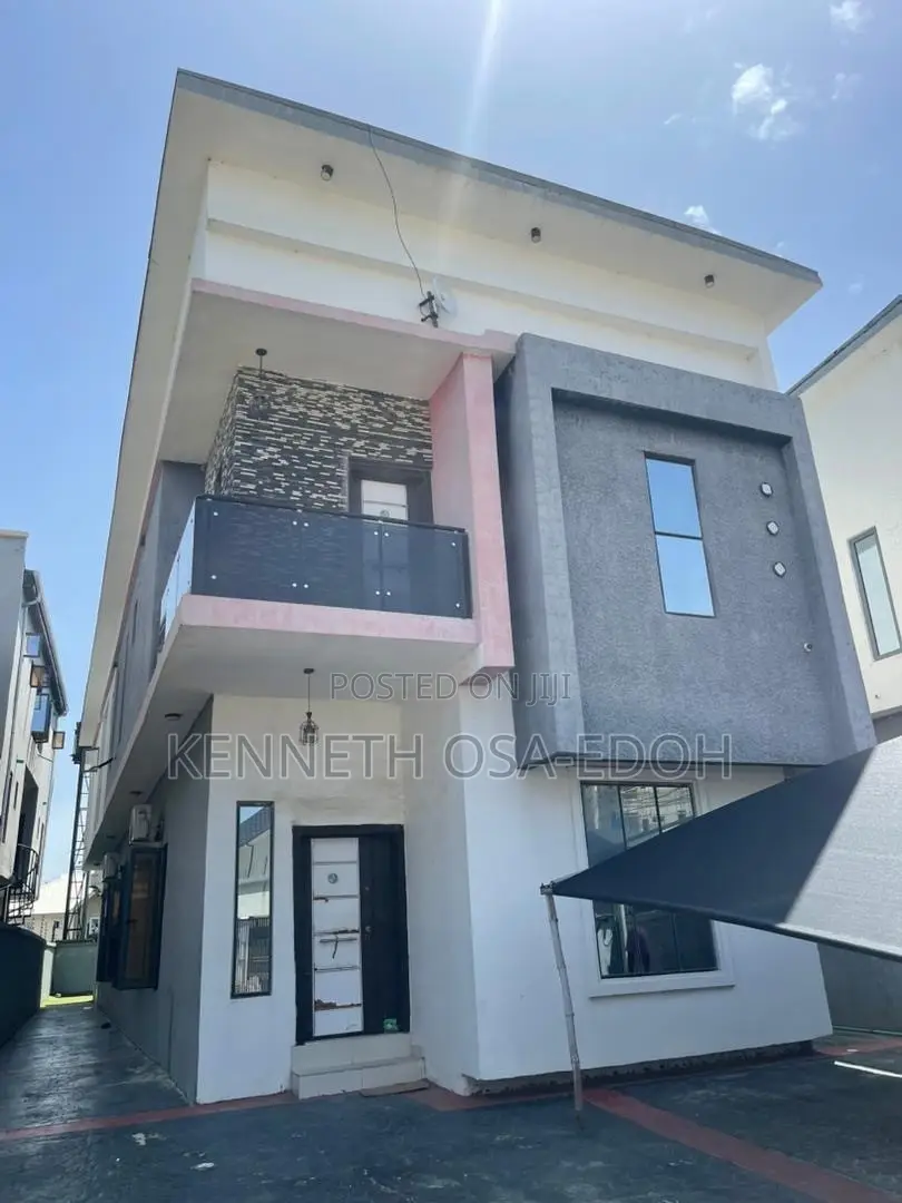 Furnished 5bdrm Duplex in New Era Estate, Jakande for sale