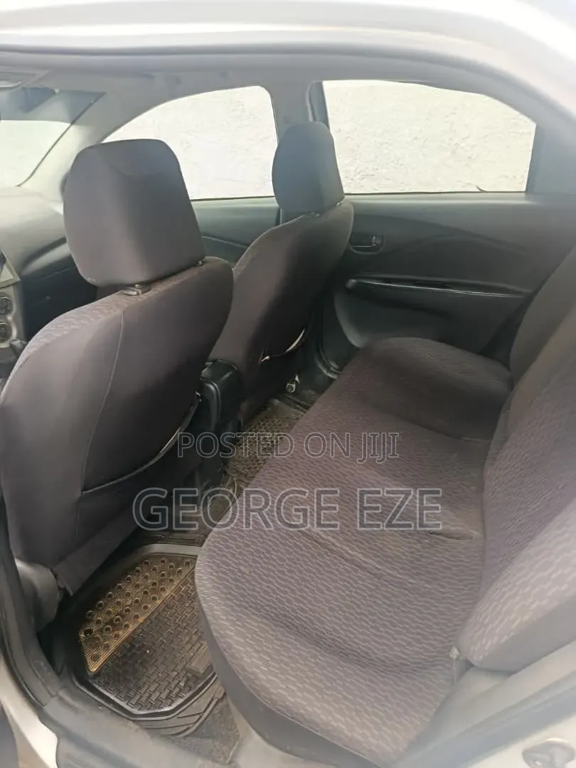 Toyota Yaris 2008 Silver