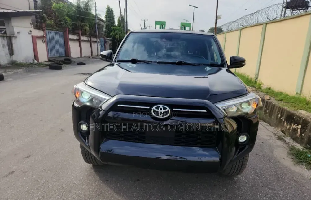 Toyota 4-Runner 2021 Black