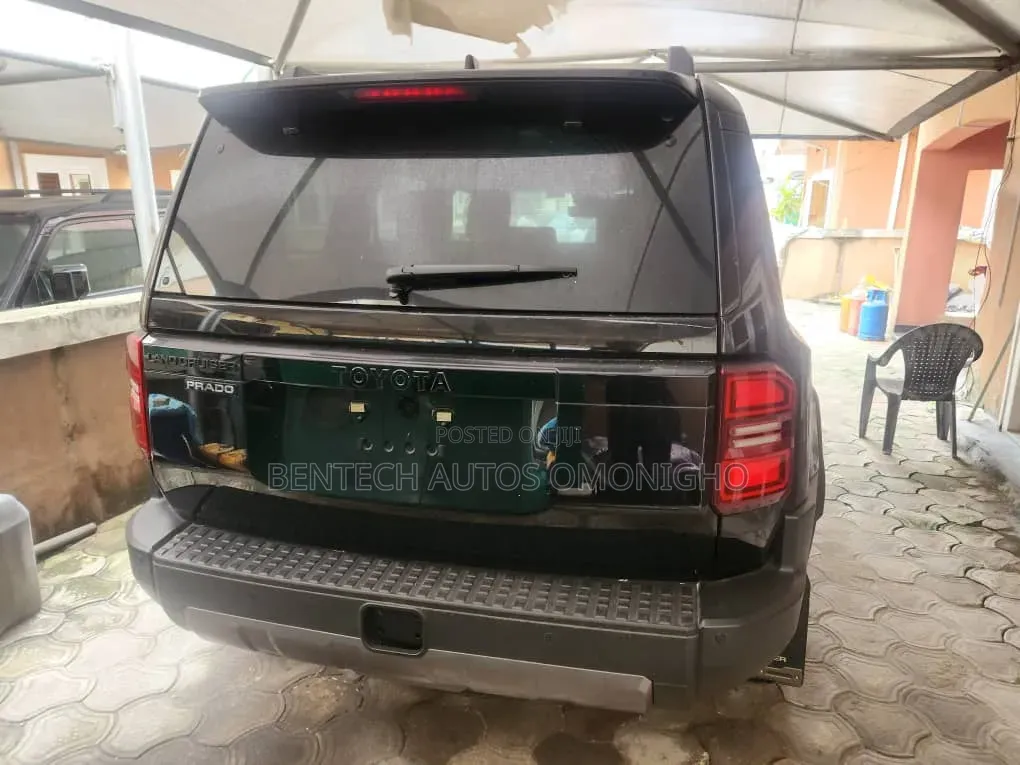 New Toyota Land Cruiser Prado 2025 Black