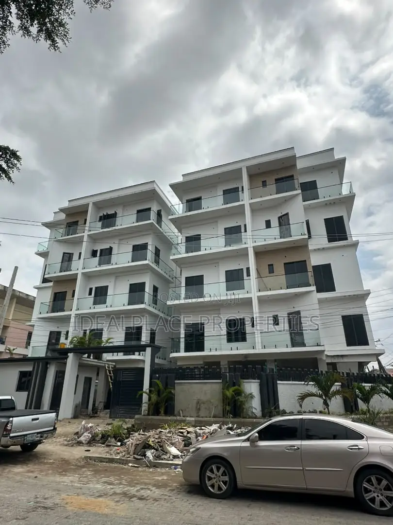 2bdrm Apartment in Lekki Phase 1 for sale