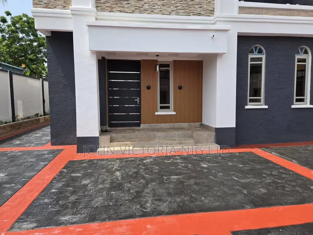 7bdrm Duplex in Gowon, Egbeda for sale