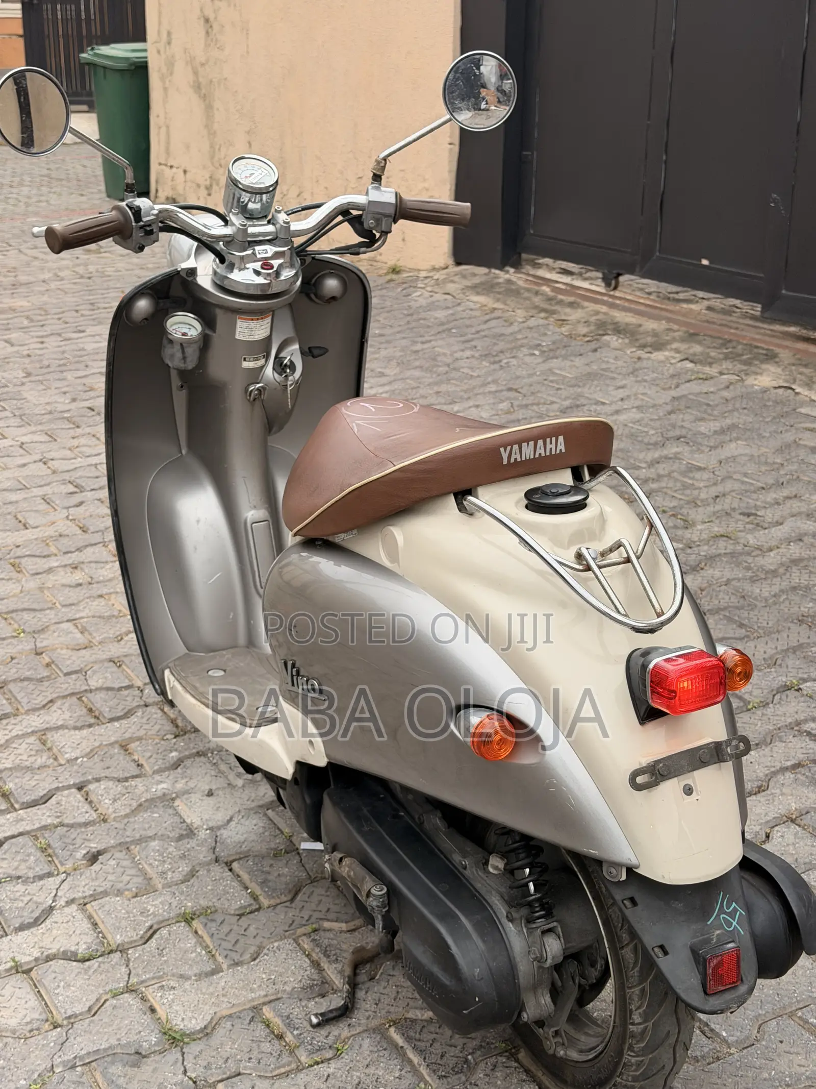 Yamaha 2011 Brown