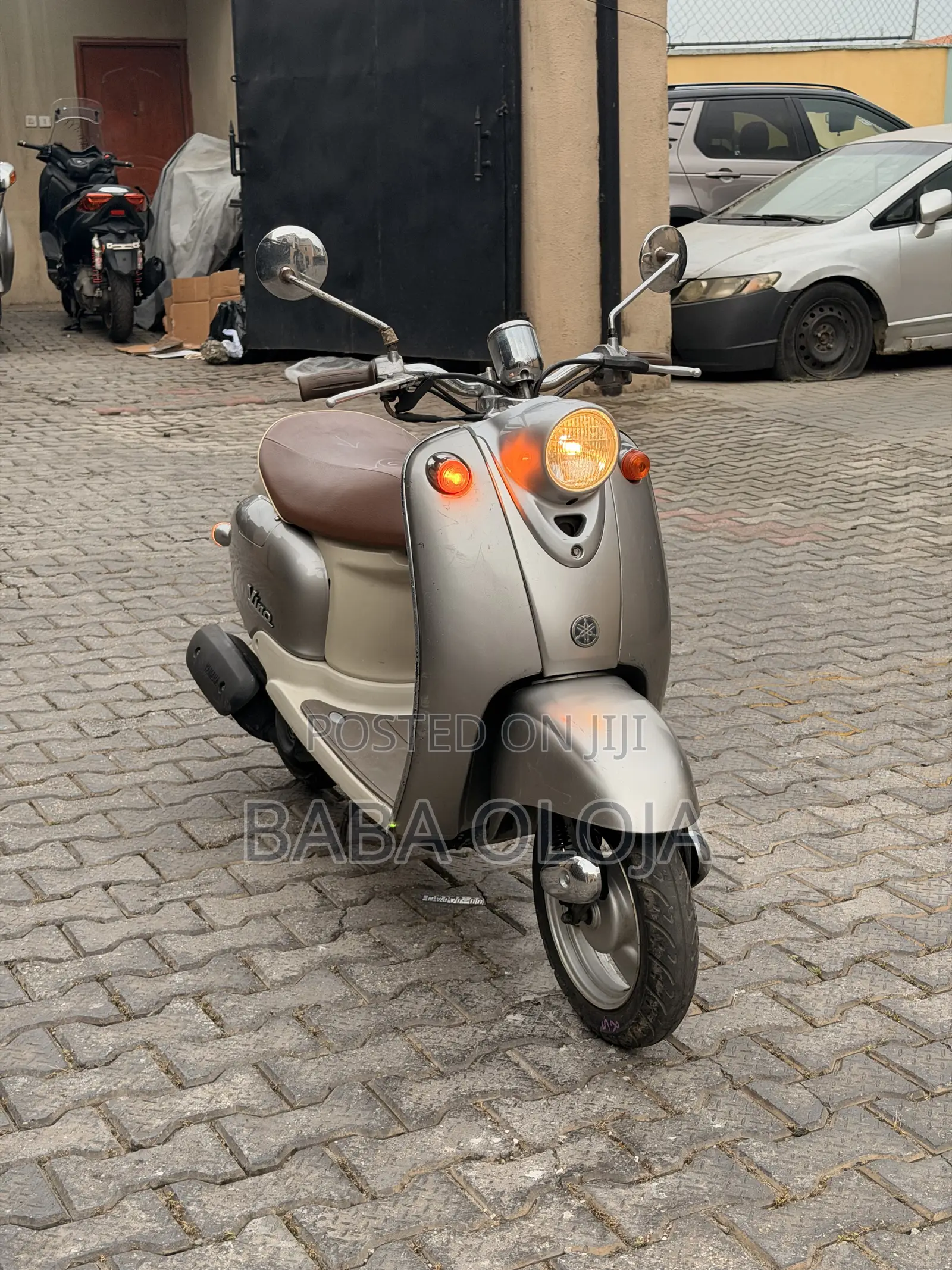 Yamaha 2011 Brown