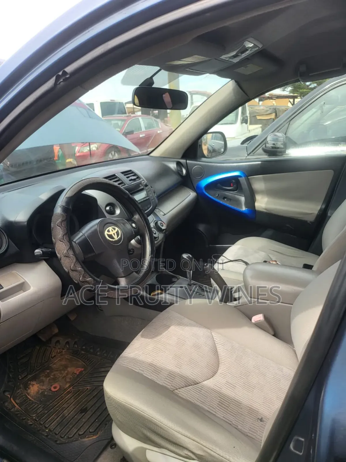 Toyota RAV4 2010 Blue