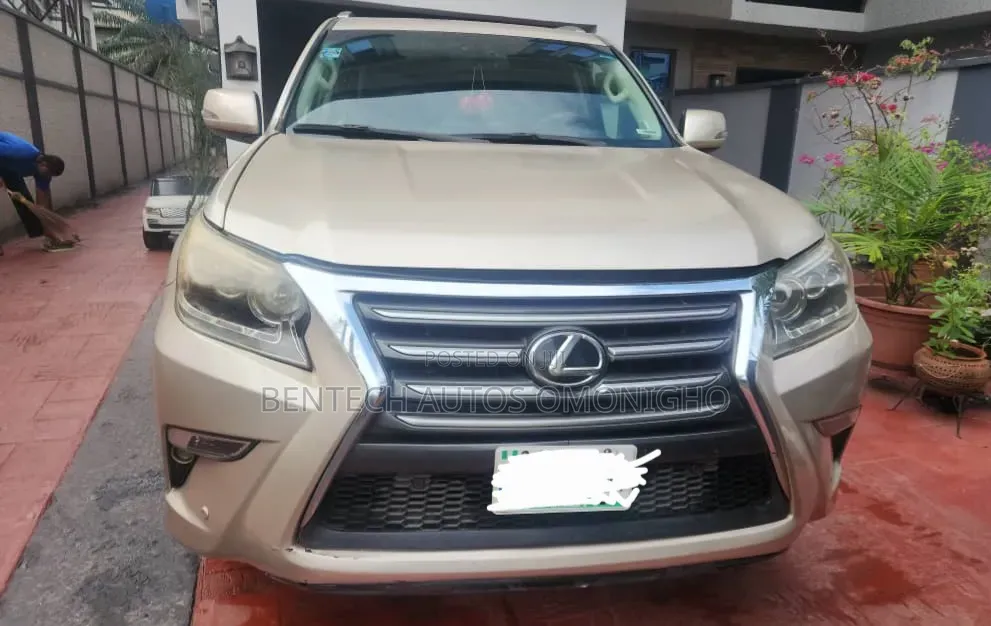 Lexus GX 460 2012 Gold