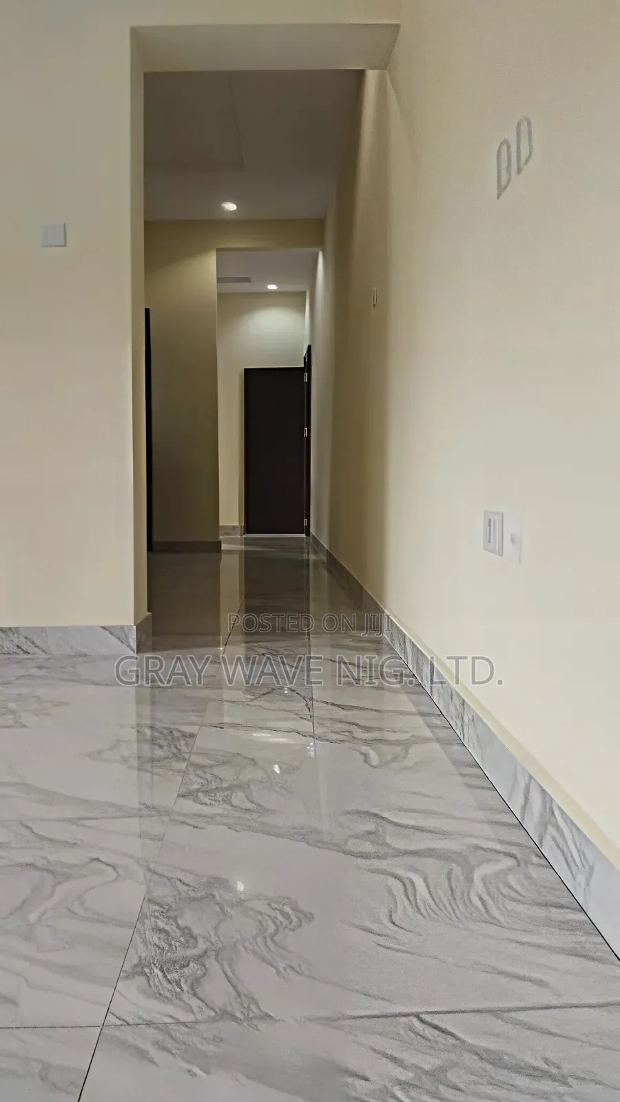 Spacious Shop/Office Space