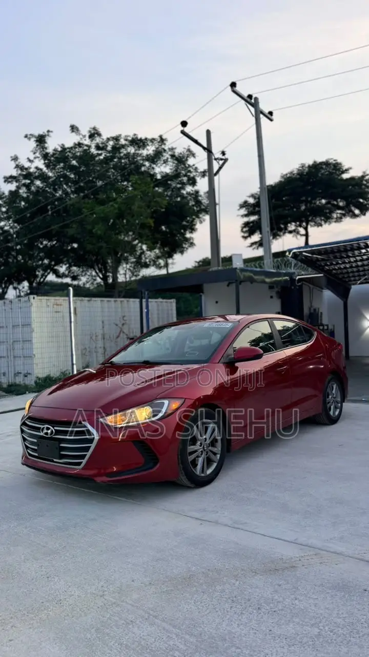 Hyundai Elantra 2017 Red
