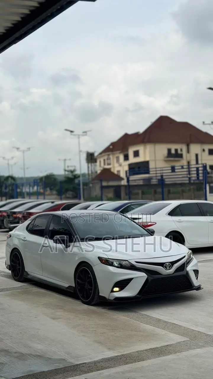 Toyota Camry TRD V6 FWD 2020 White