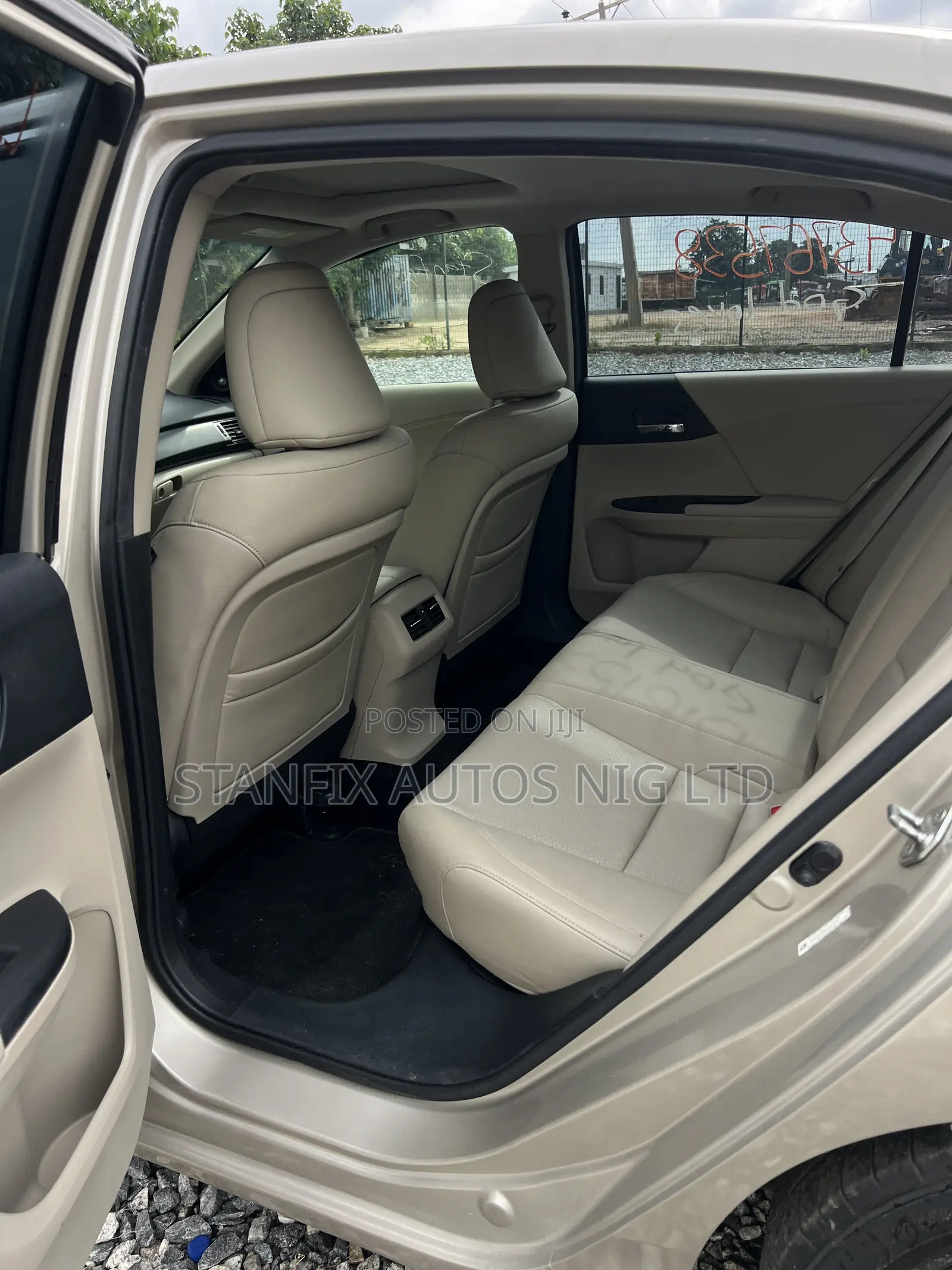 Honda Accord EX-L 4dr Sedan FWD (2.4L 4cyl 2A) 2013 Gold
