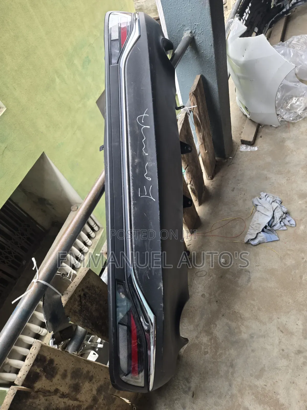 Venza 2021 Rear Bumper Down Cover