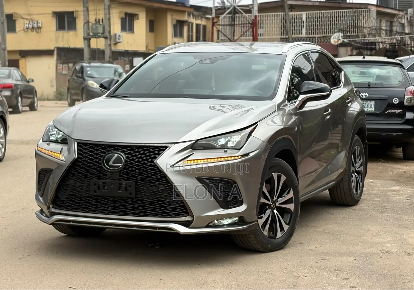 Lexus NX 2019 Gold