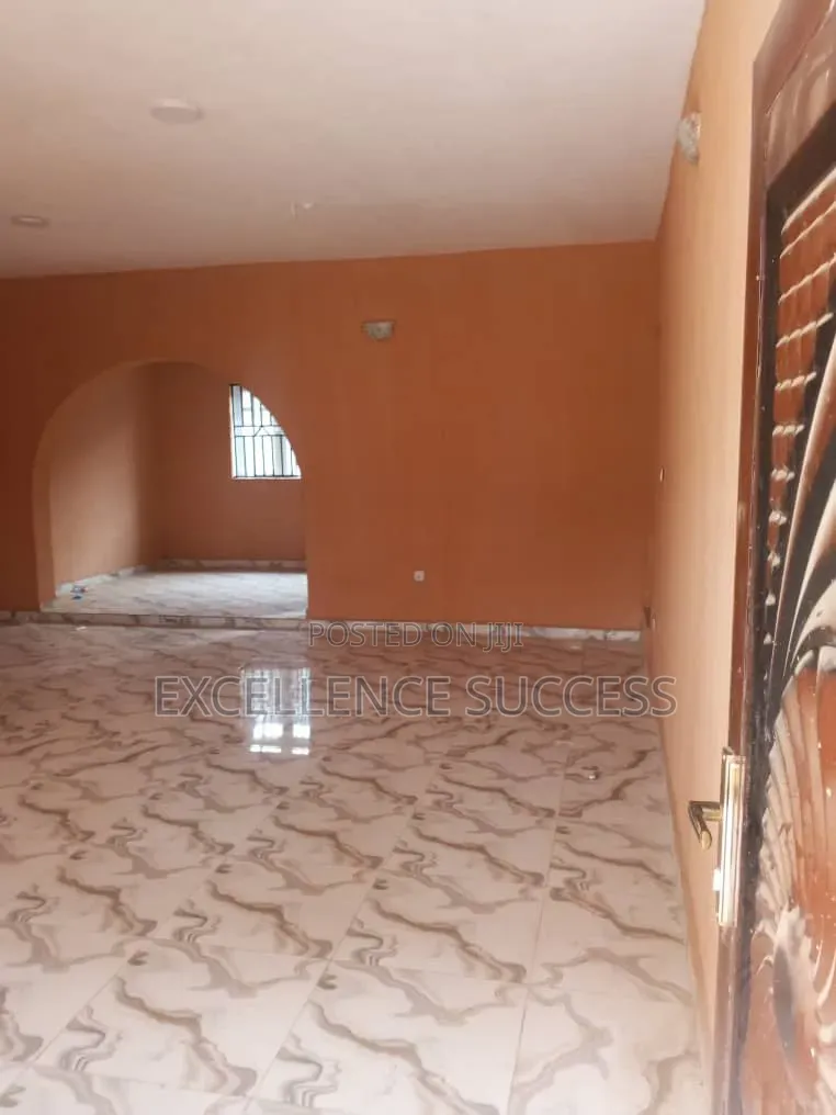 3bdrm Block of Flats in Igando New Town for rent