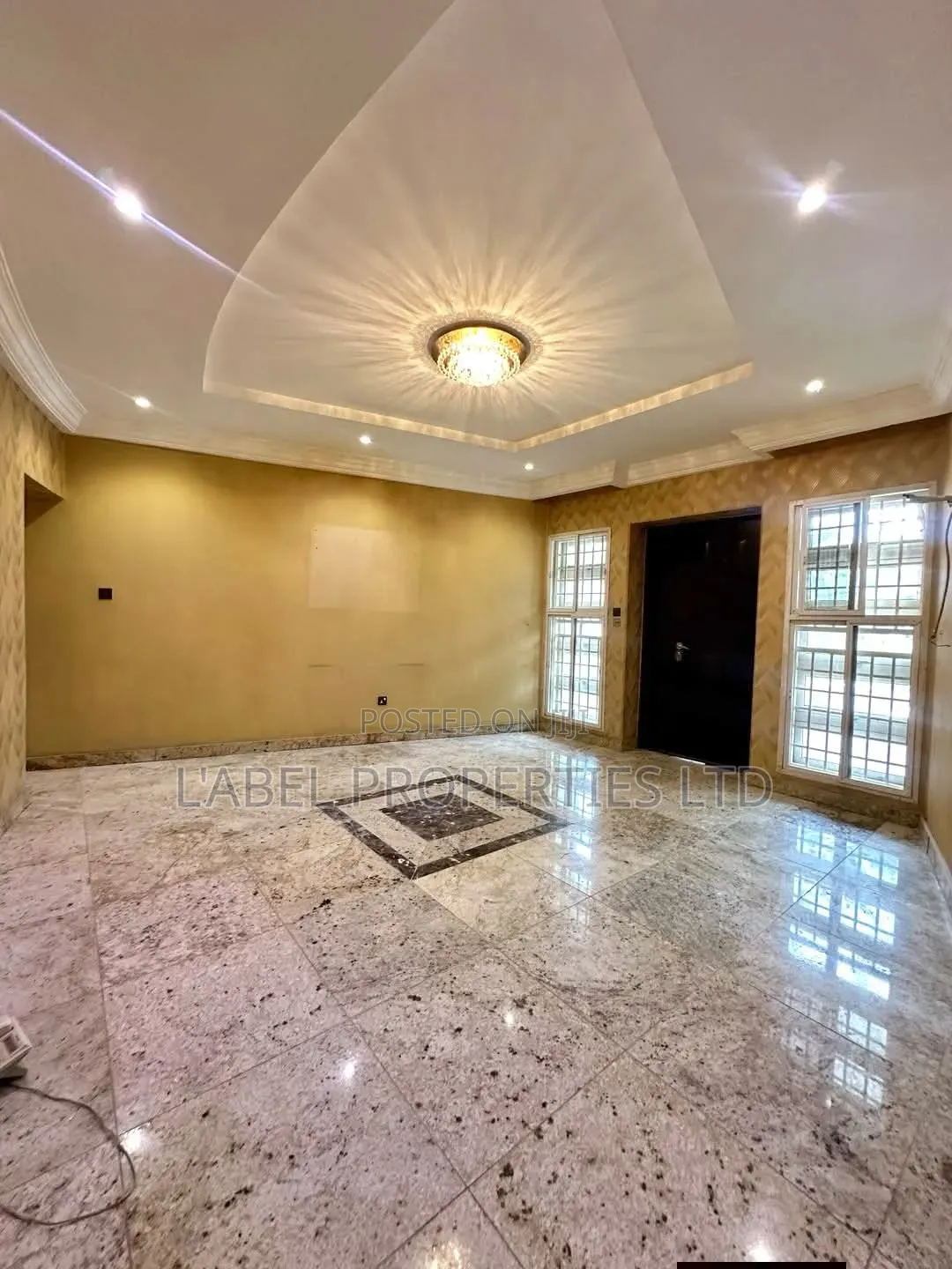 5bdrm Mansion in Apo Legislative, Gudu for sale