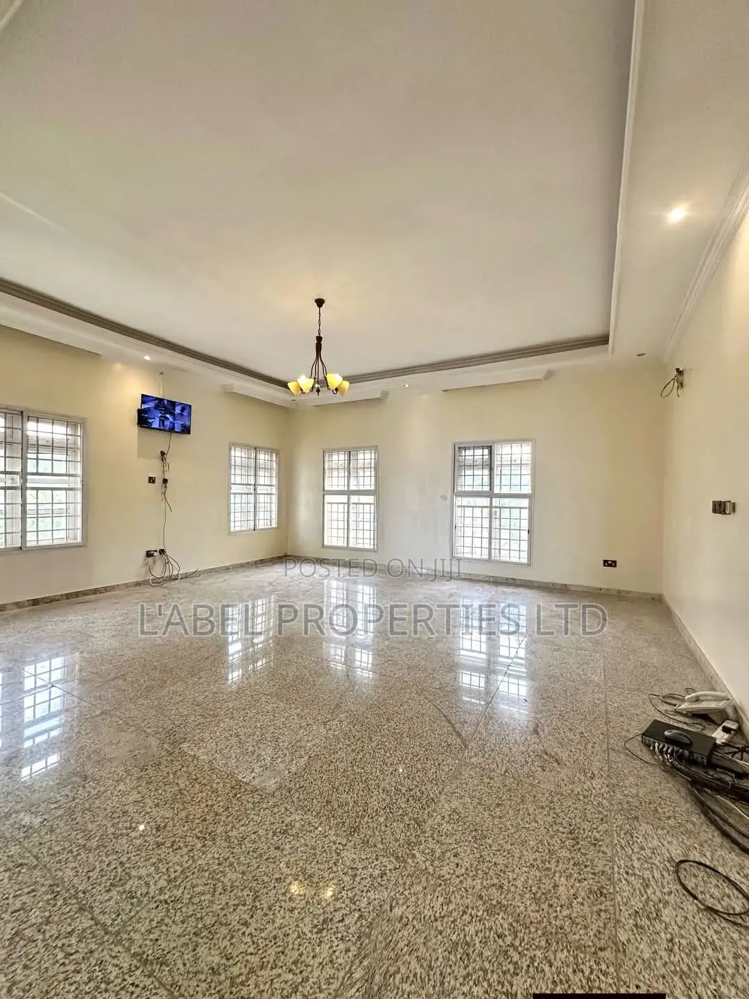 5bdrm Mansion in Apo Legislative, Gudu for sale