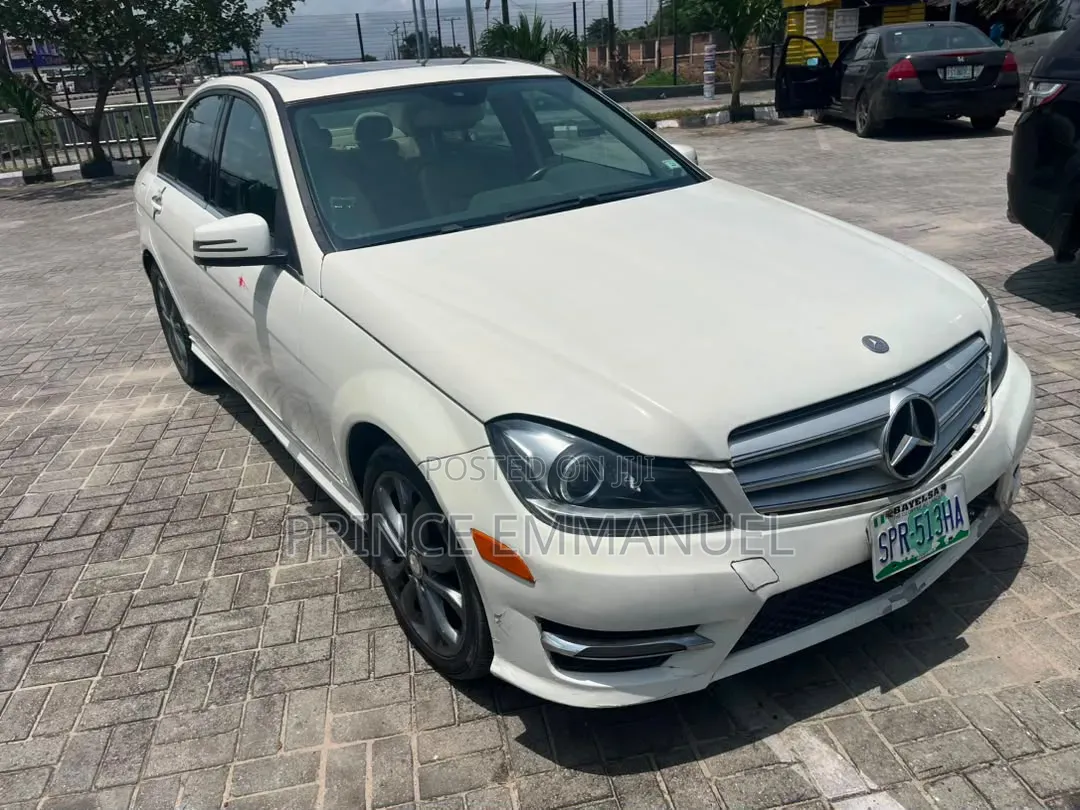 Mercedes-Benz C300 2012 White