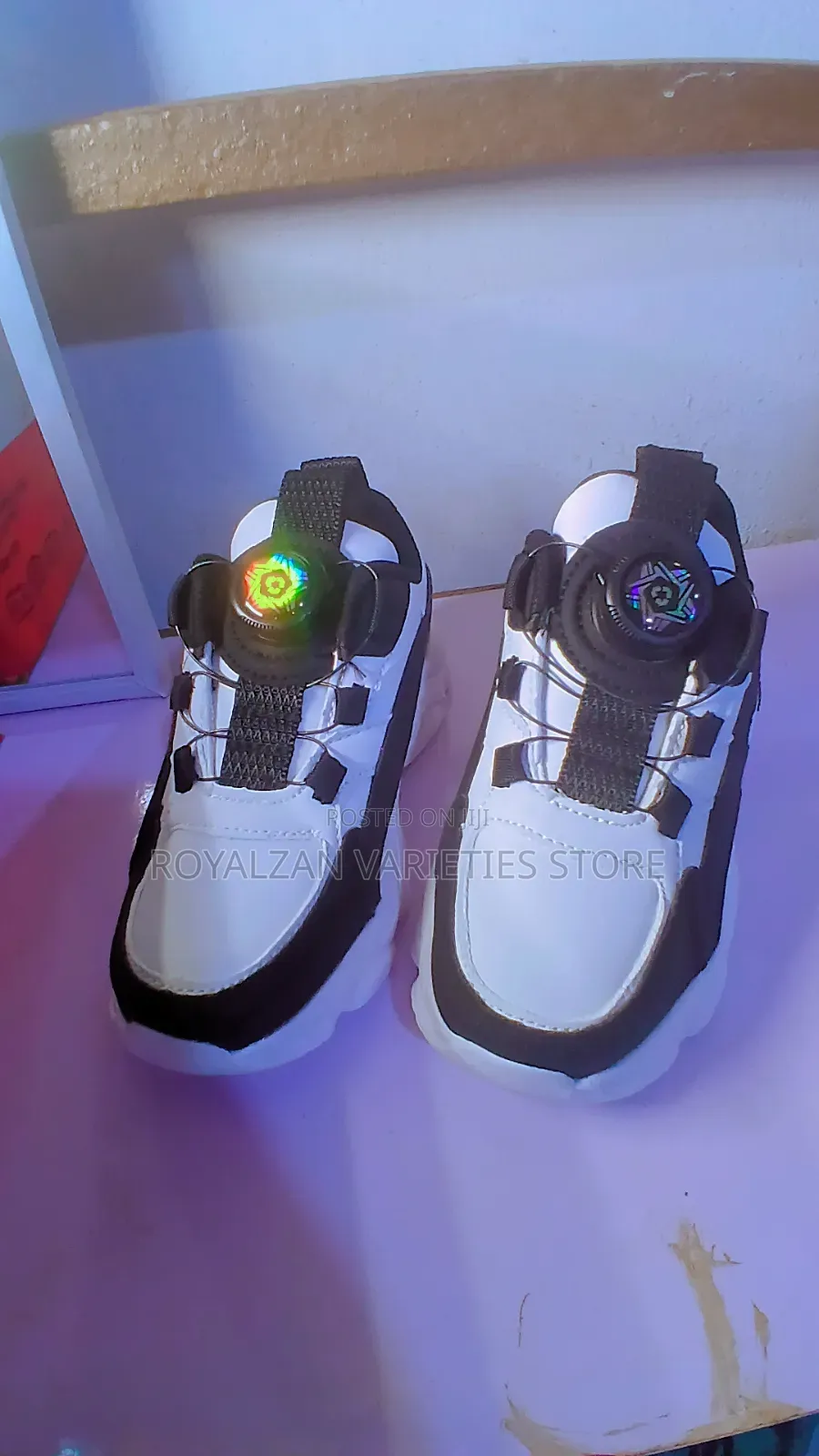 Kids Canvas/Sneakers