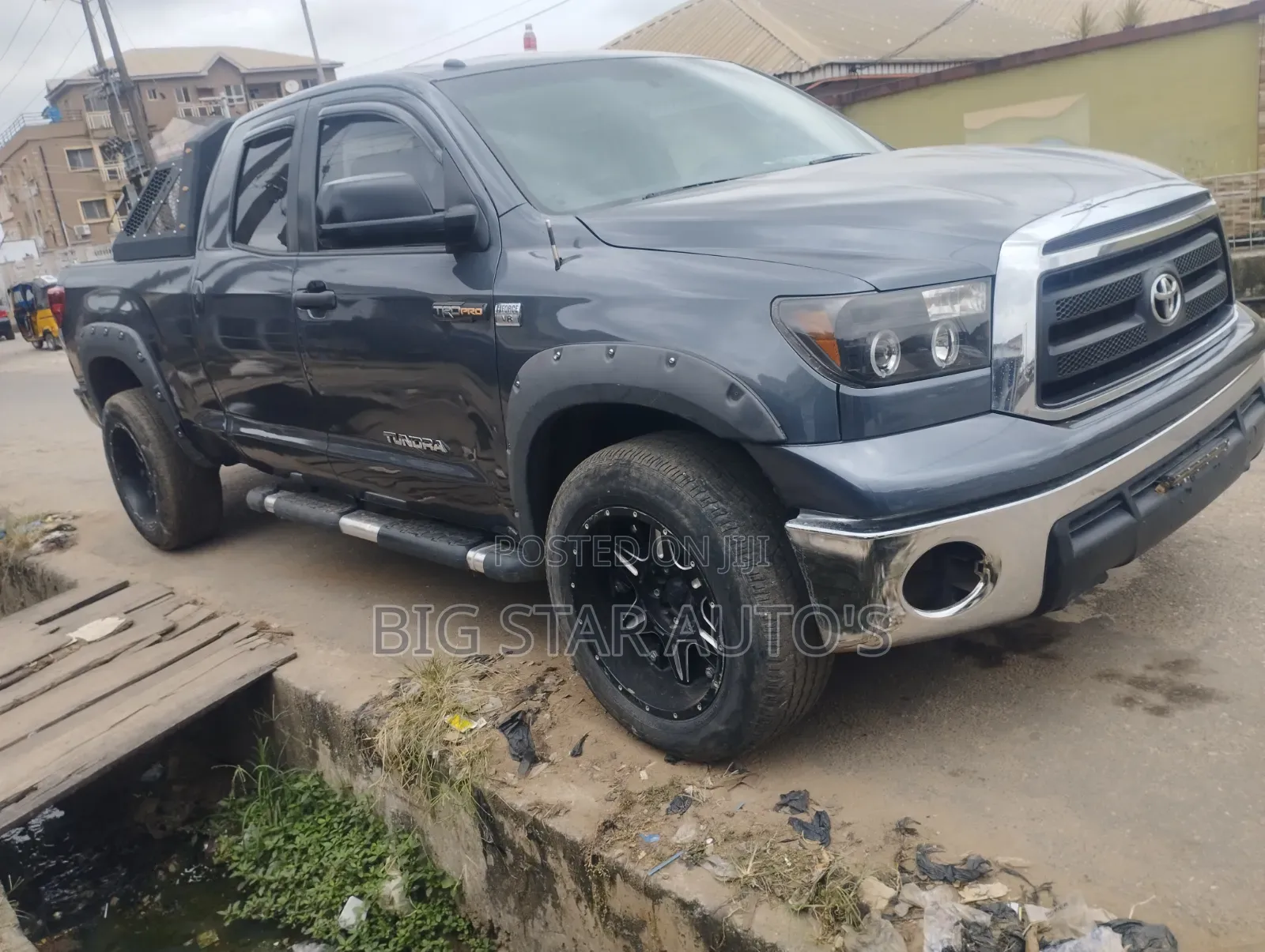 Toyota Tundra 2010 Matt Black