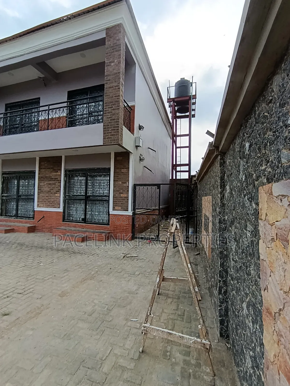 Newly Built Spacious Shop Pop Ceiling 2 Toilet Good for All Business