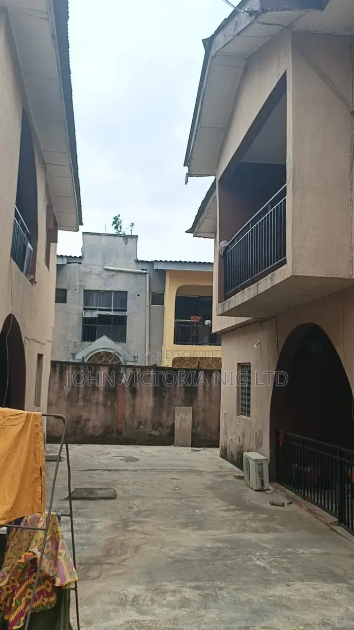 12bdrm Block of Flats in Isuti Road Egan for sale