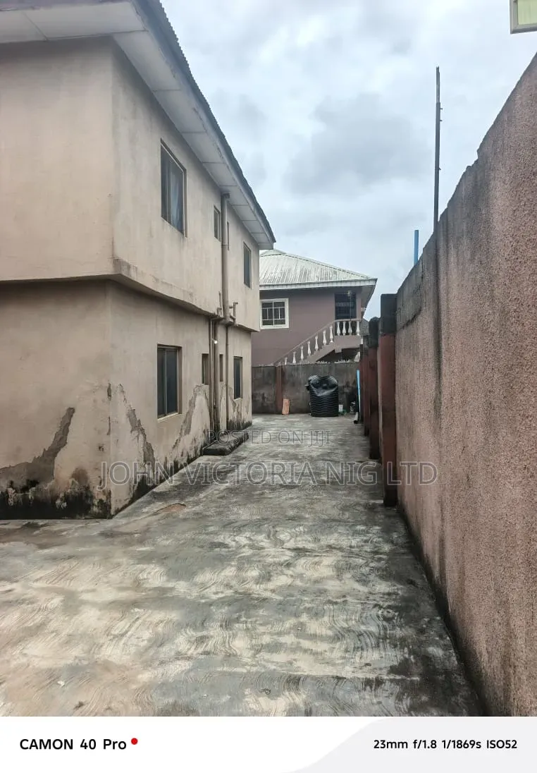 12bdrm Block of Flats in Isuti Road Egan for sale