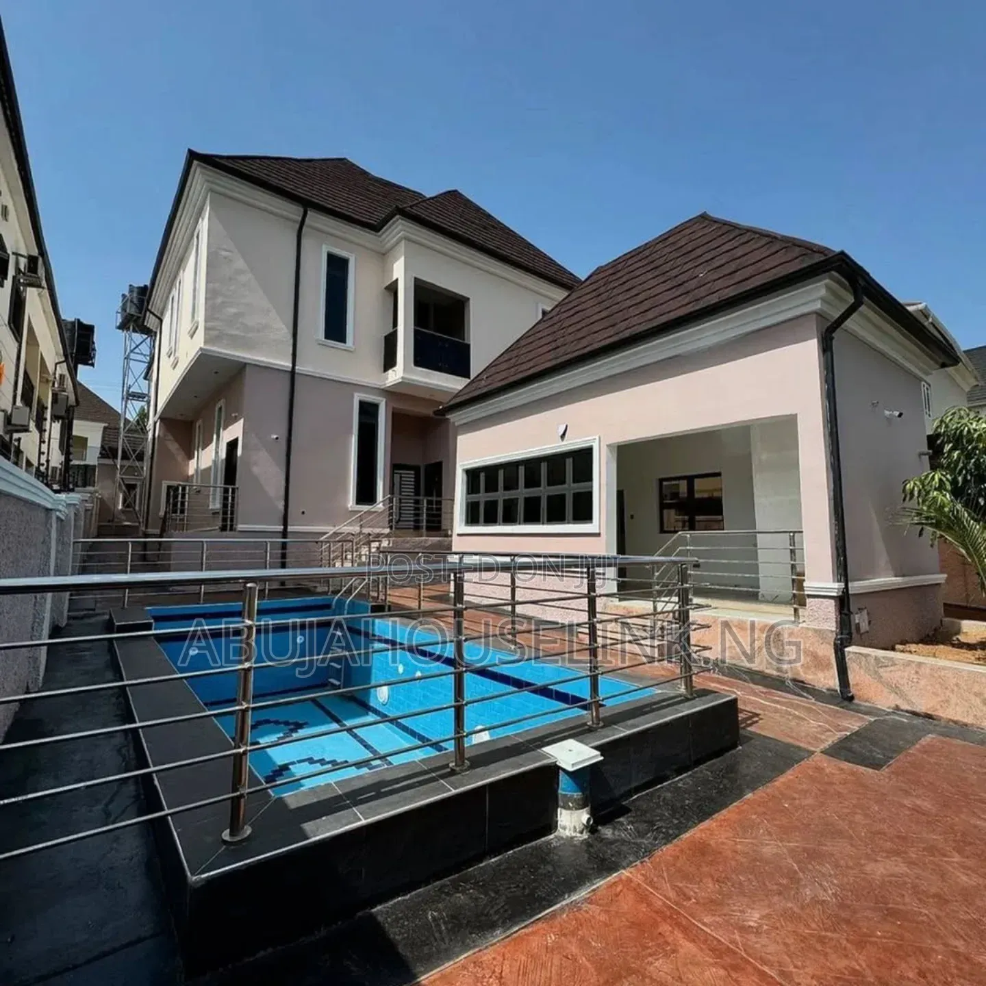 Furnished 5bdrm Duplex in Apo Resettlement for sale