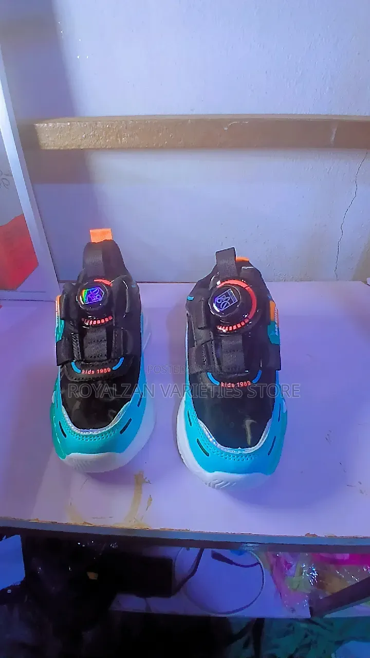 Kids Sneakers