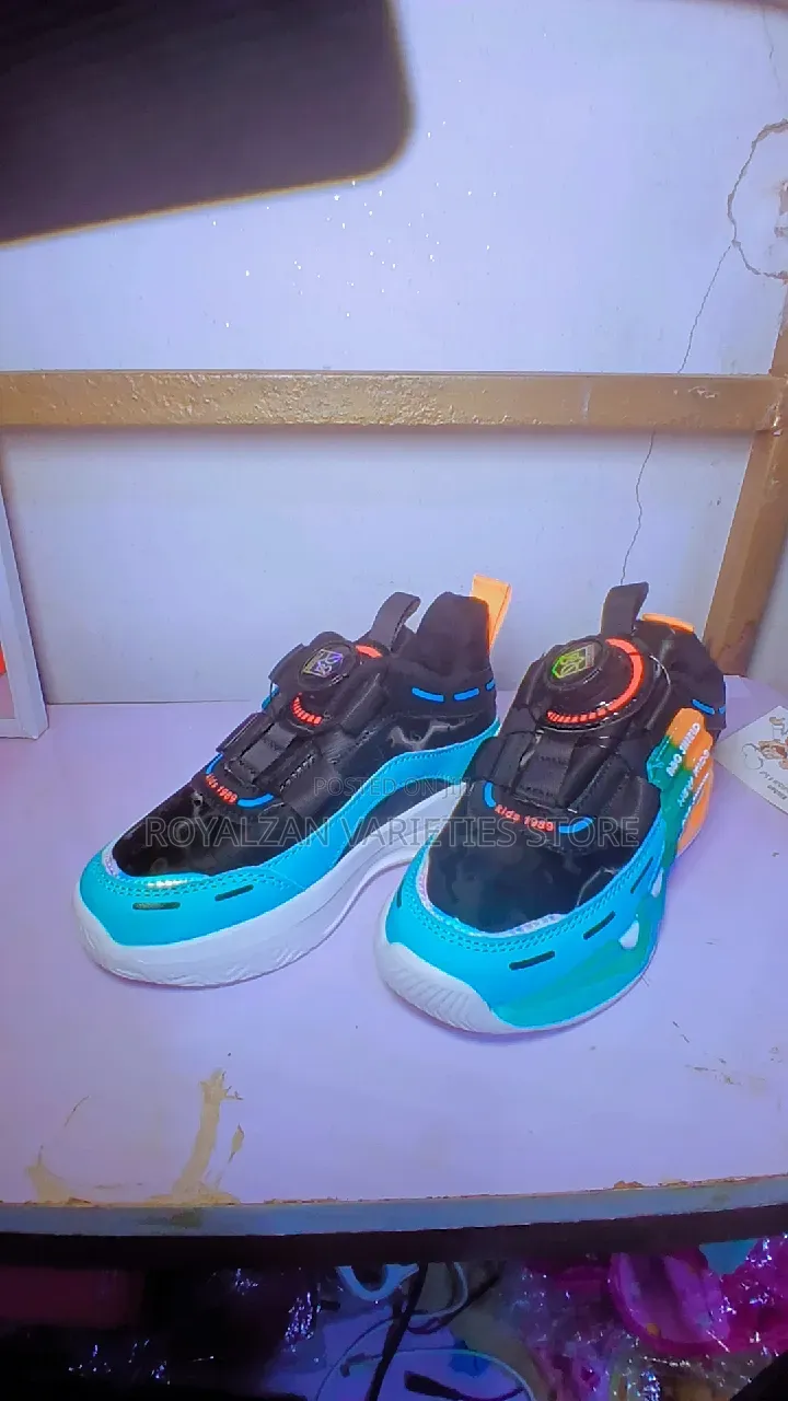 Kids Sneakers