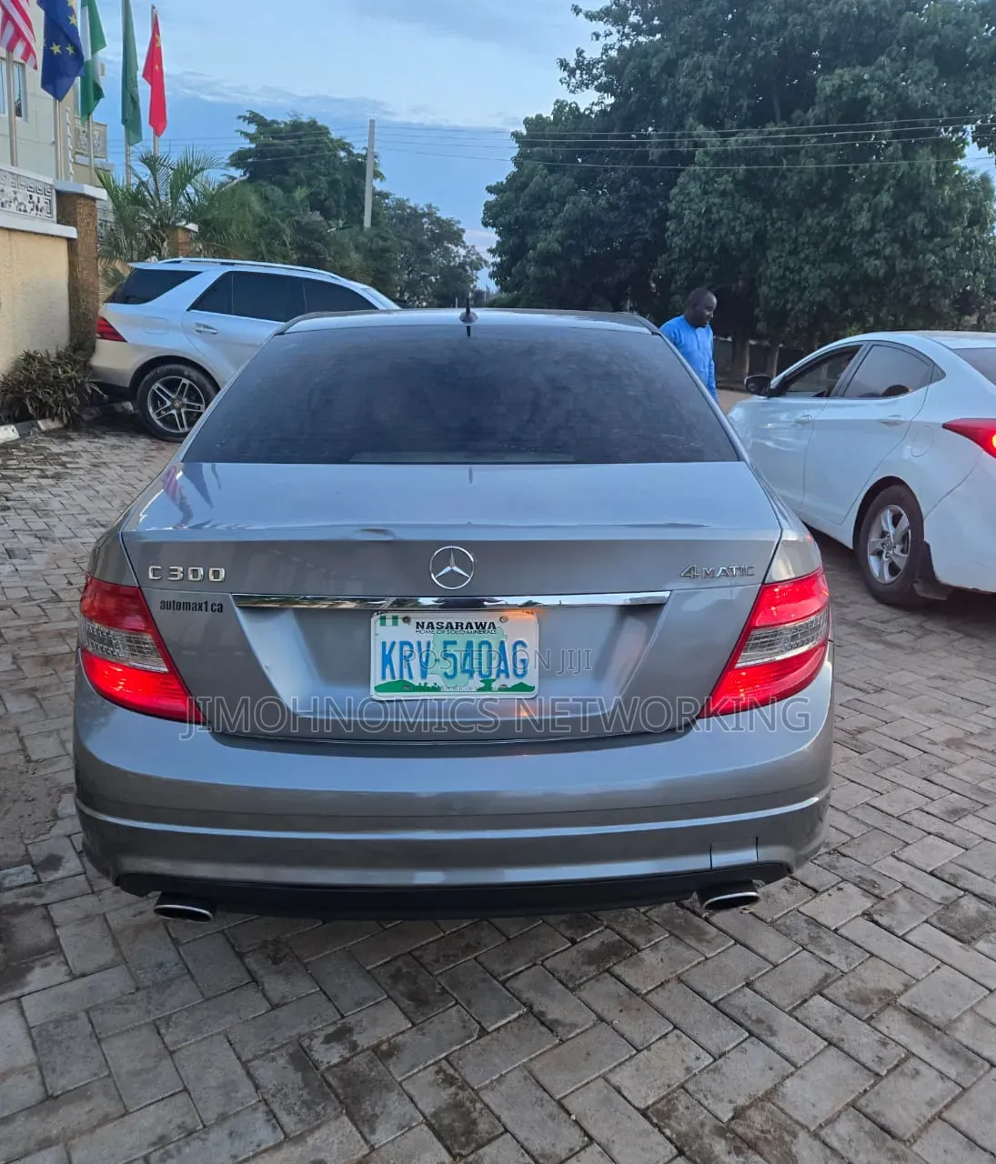 Mercedes-Benz C300 2011 Silver
