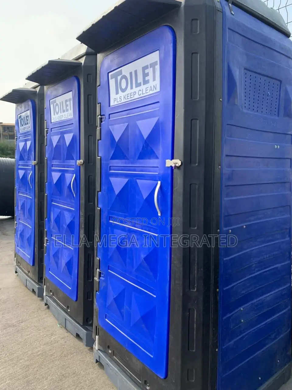 Mobile Toilet With Overhead Tank Price Per One.
