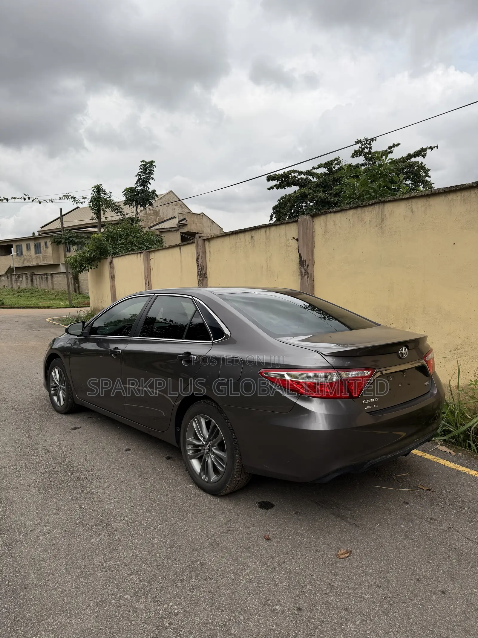 Toyota Camry SE 4dr Sedan (2.5L 4cyl 6A) 2016 Gray