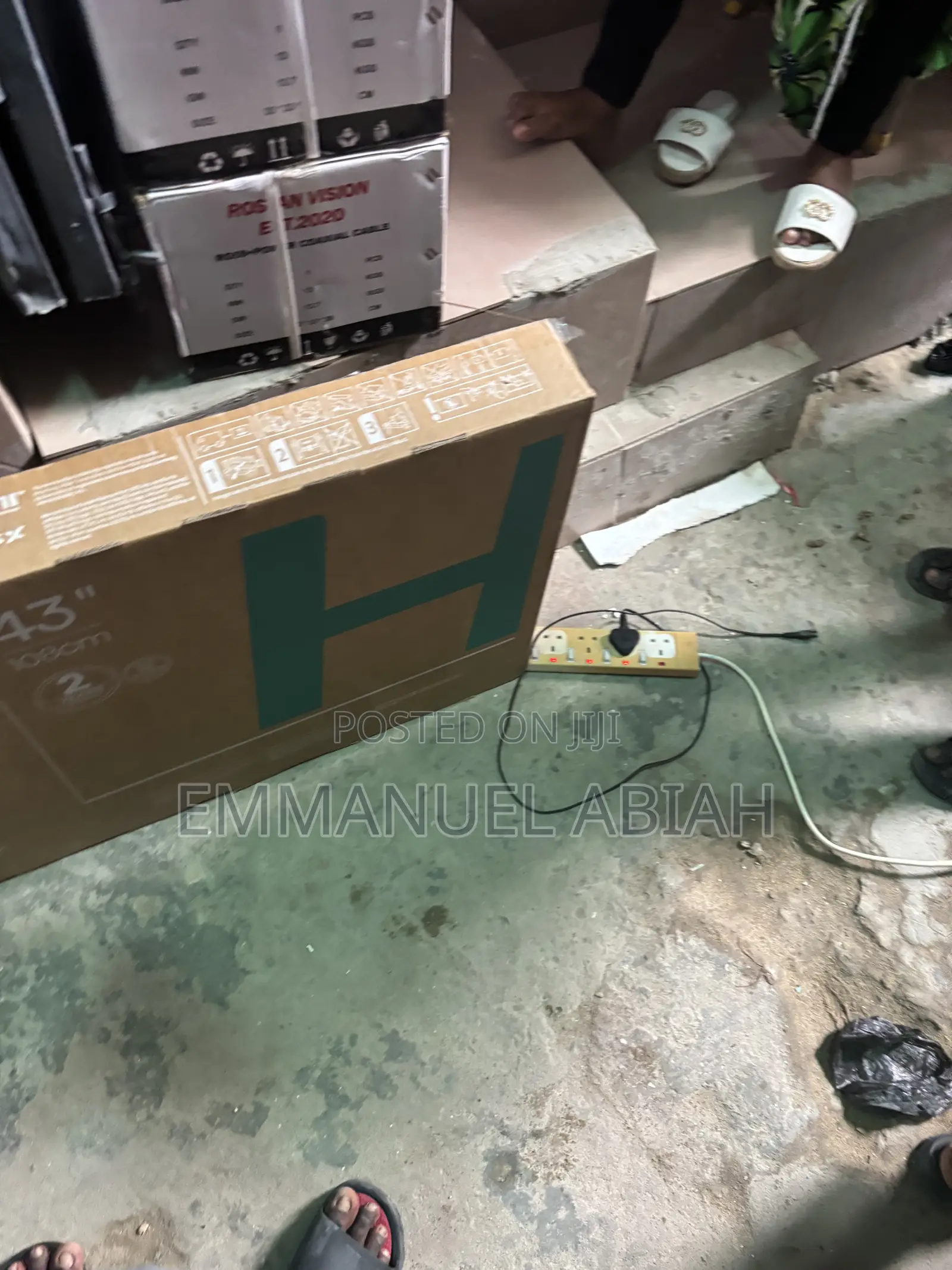 Hisense 43” UHD Smart TV