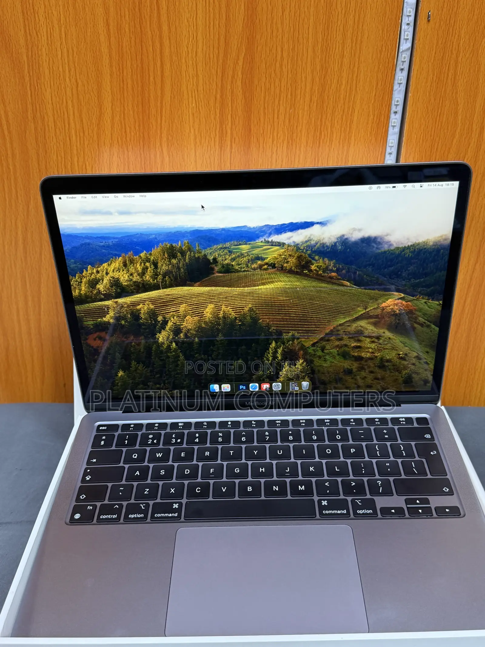 Laptop Apple MacBook Air 2020 8GB Apple M1 SSD 256GB