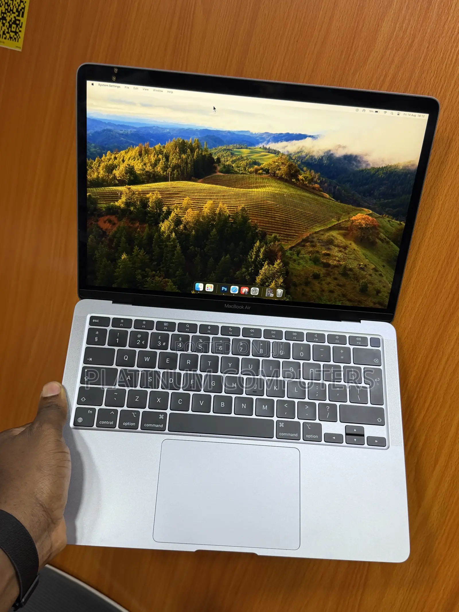Laptop Apple MacBook Air 2020 8GB Apple M1 SSD 256GB