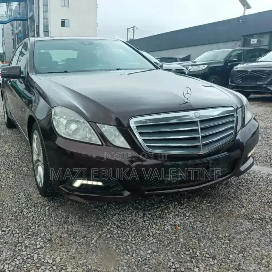 Mercedes-Benz E350 2011 Brown