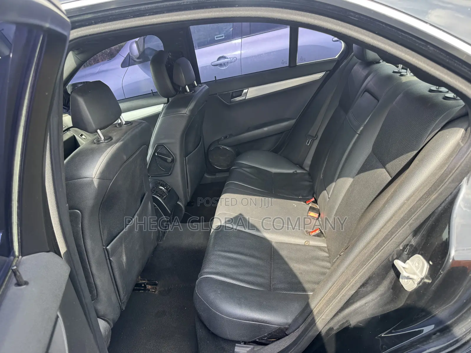 Mercedes-Benz C300 Luxury Sedan RWD (3.0L 6cyl 7A) 2008 Black