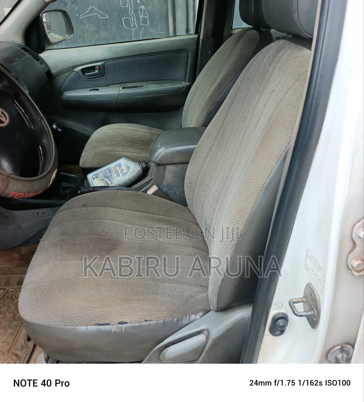 Toyota Hilux 2010 White