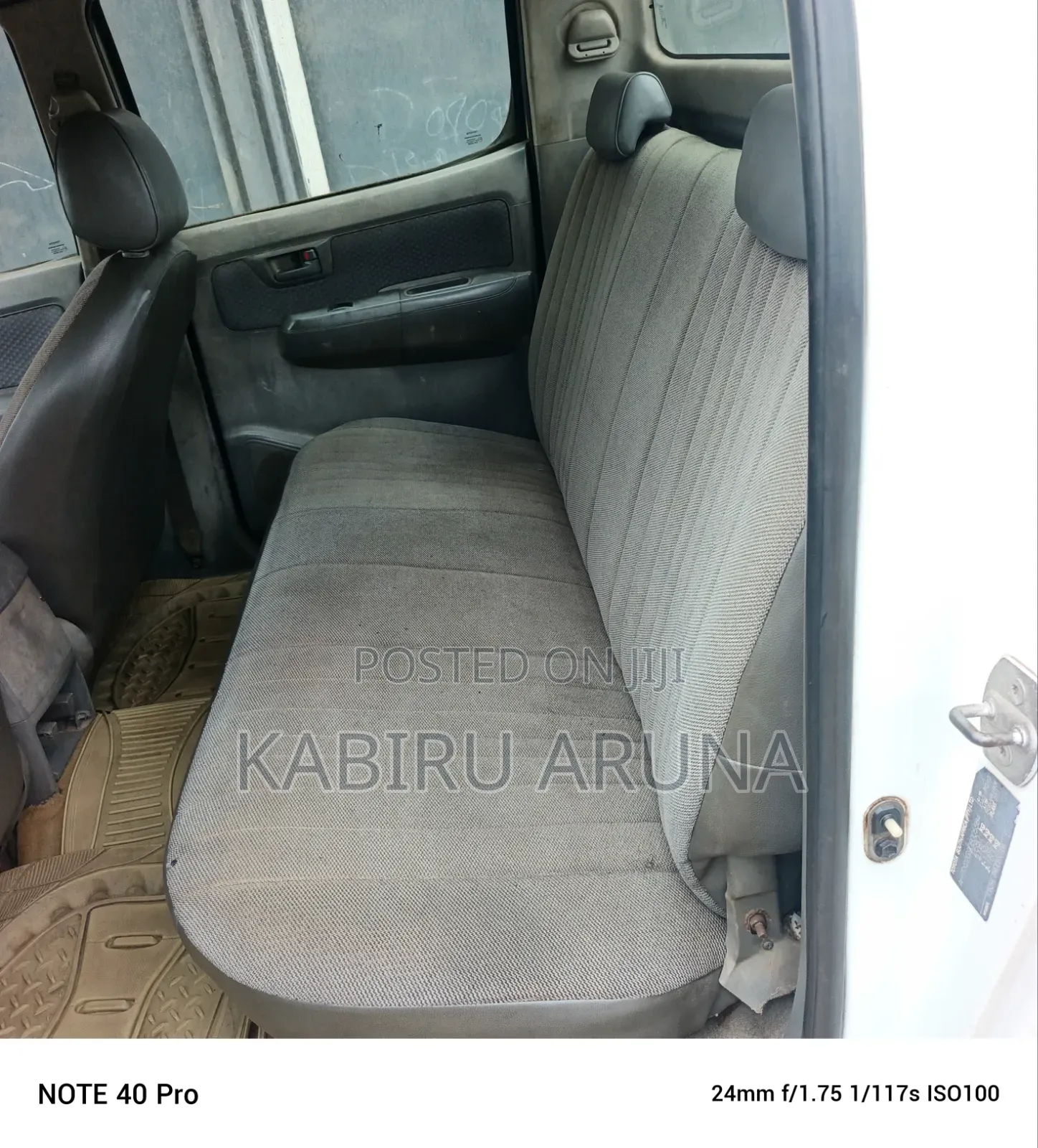 Toyota Hilux 2010 White