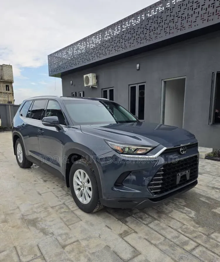 Toyota Grand Highlander 2026 Blue