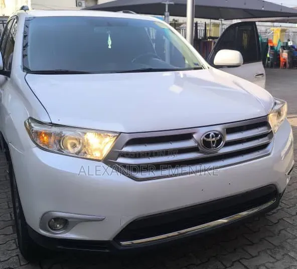 Toyota Highlander 2012 White
