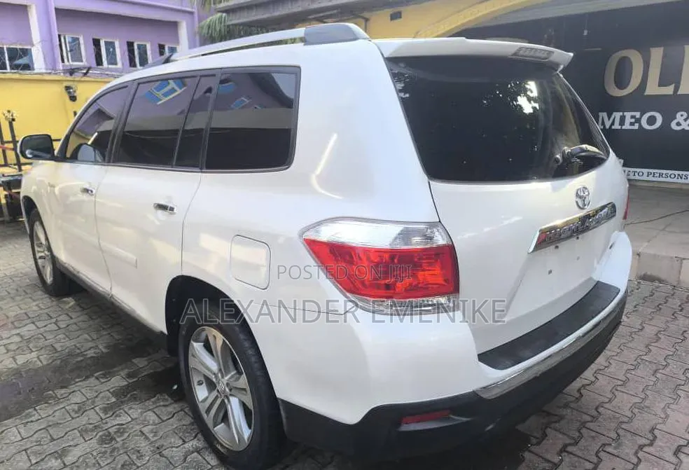 Toyota Highlander 2012 White