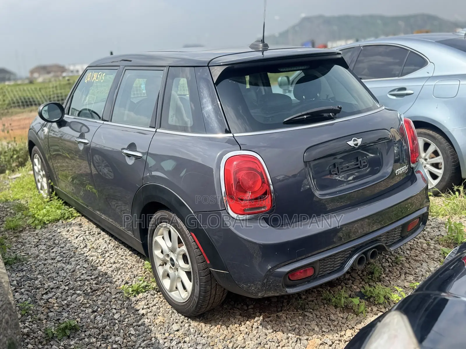 Mini Cooper S 4dr Hatchback (2.0L 4cyl Turbo 6M) 2015 Gray