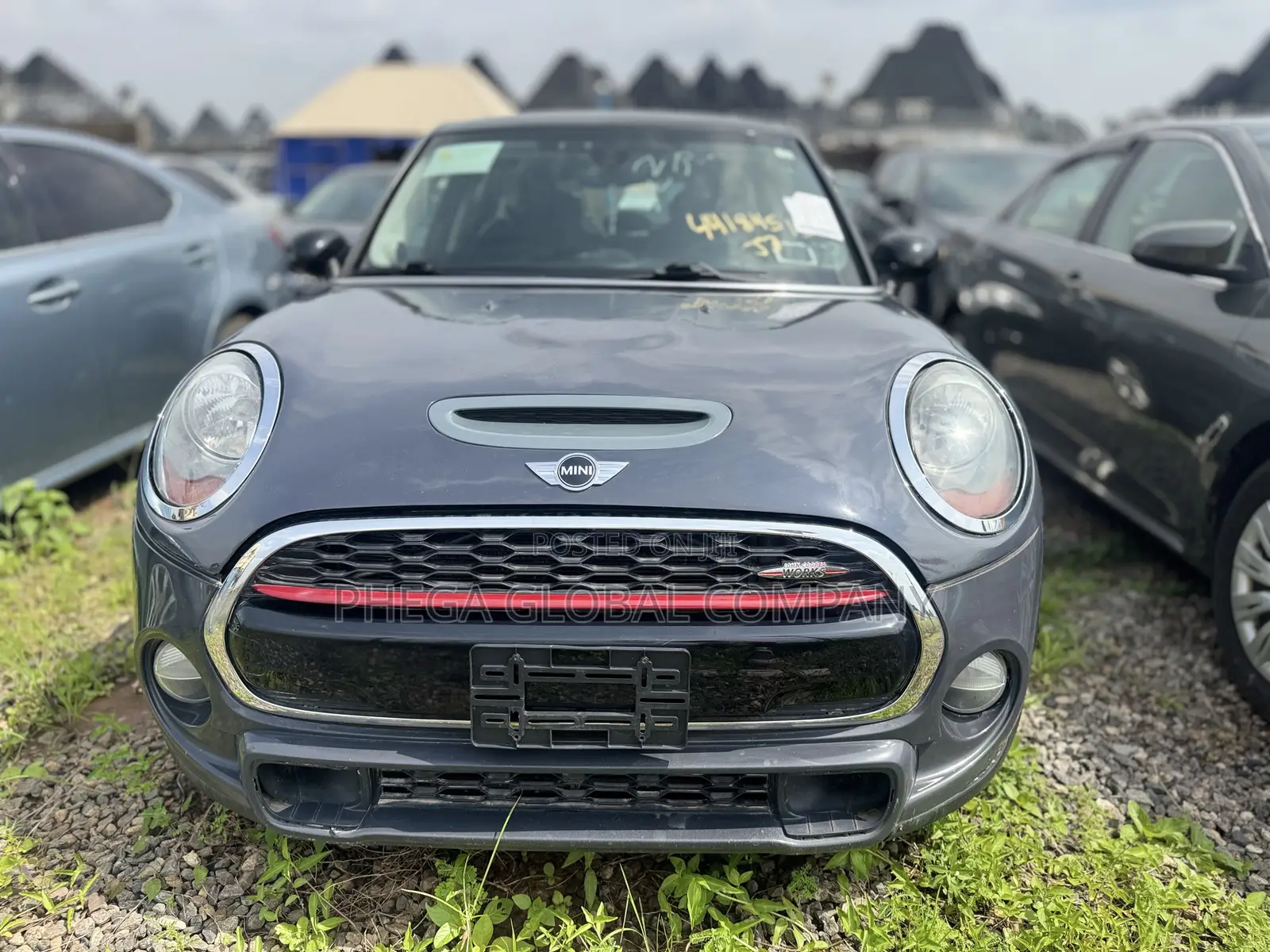 Mini Cooper S 4dr Hatchback (2.0L 4cyl Turbo 6M) 2015 Gray