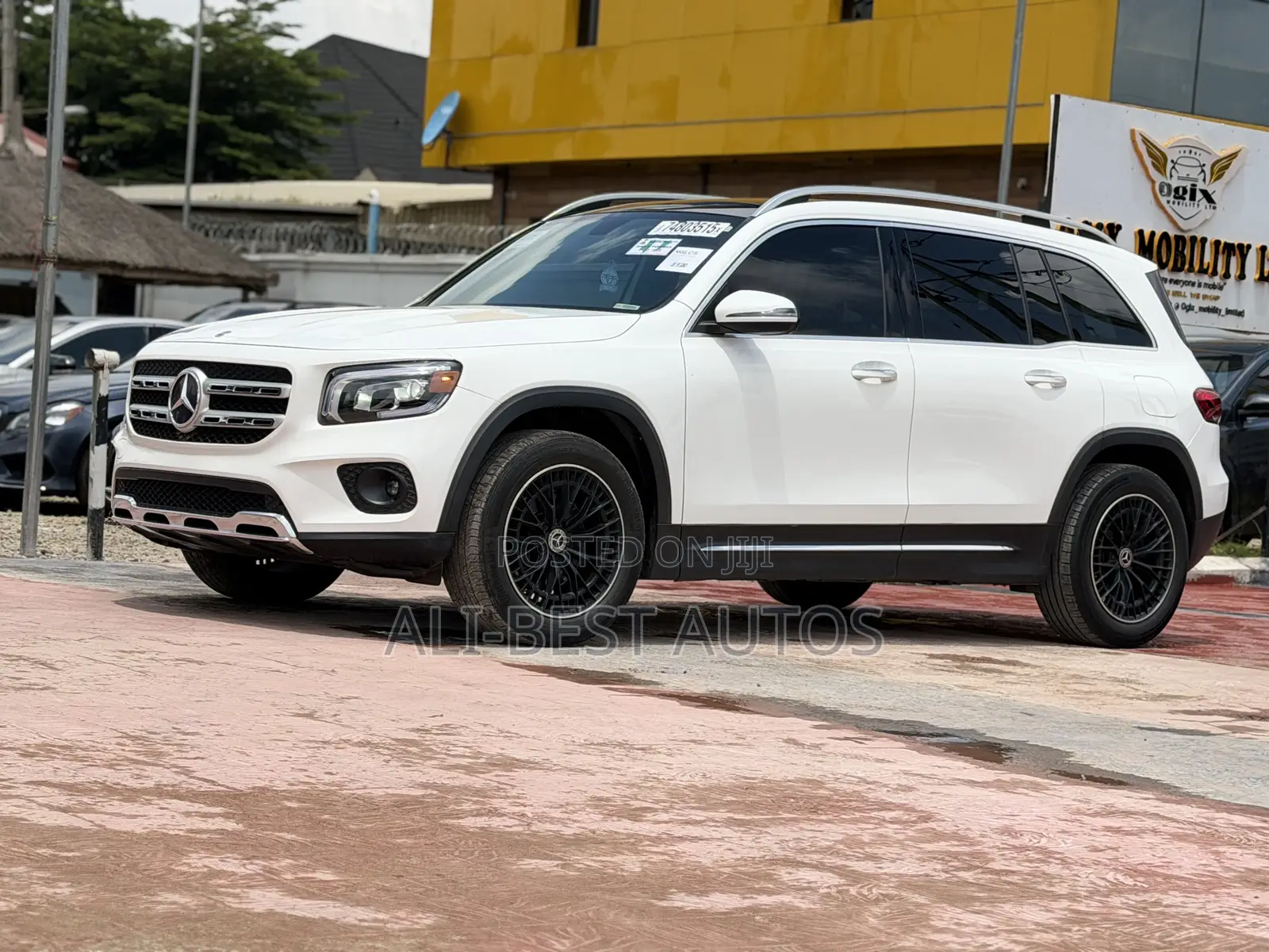 Mercedes-Benz GLB-Class GLB 250 4MATIC 2021 White