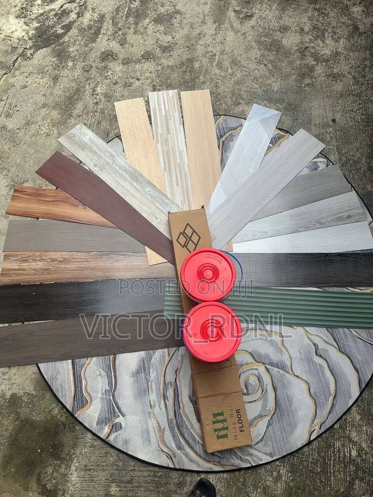 Premium Vinyl Rubber Tiles ( Long Lasting )