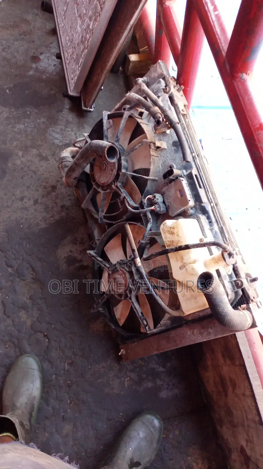 Toyota Sienna 2005 Radiator and Fan