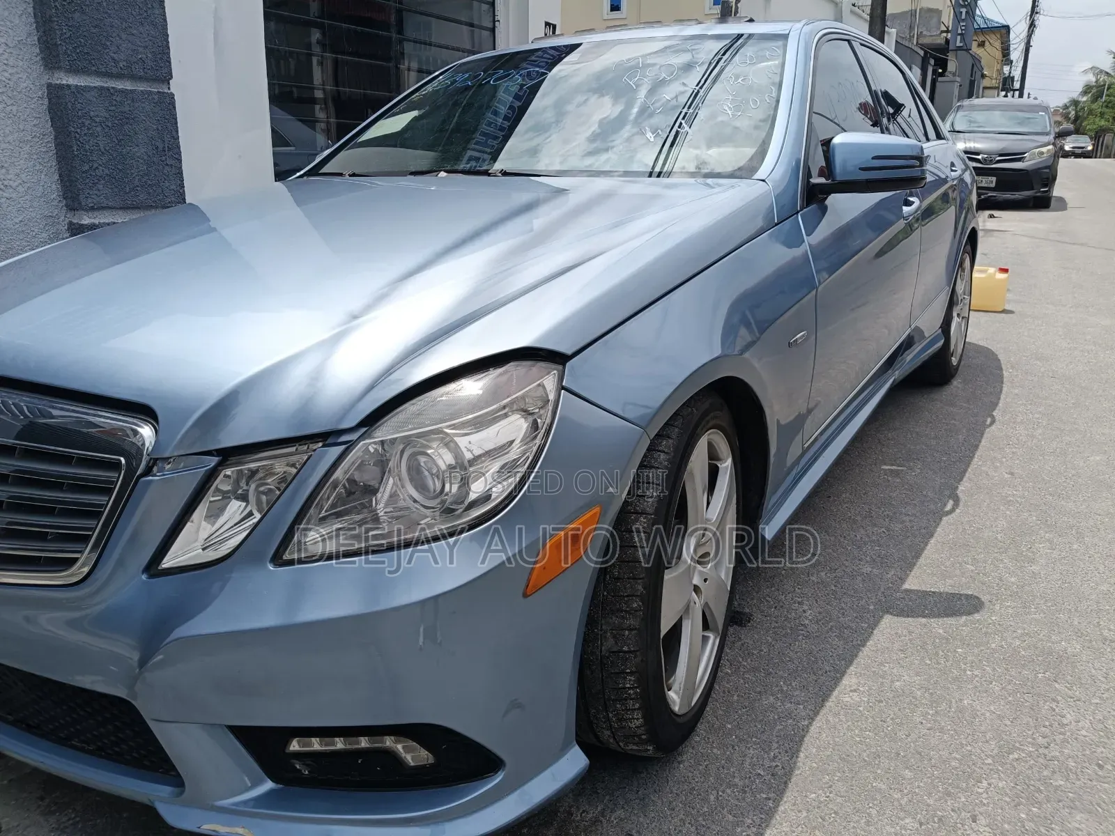Mercedes-Benz E350 2011 Blue