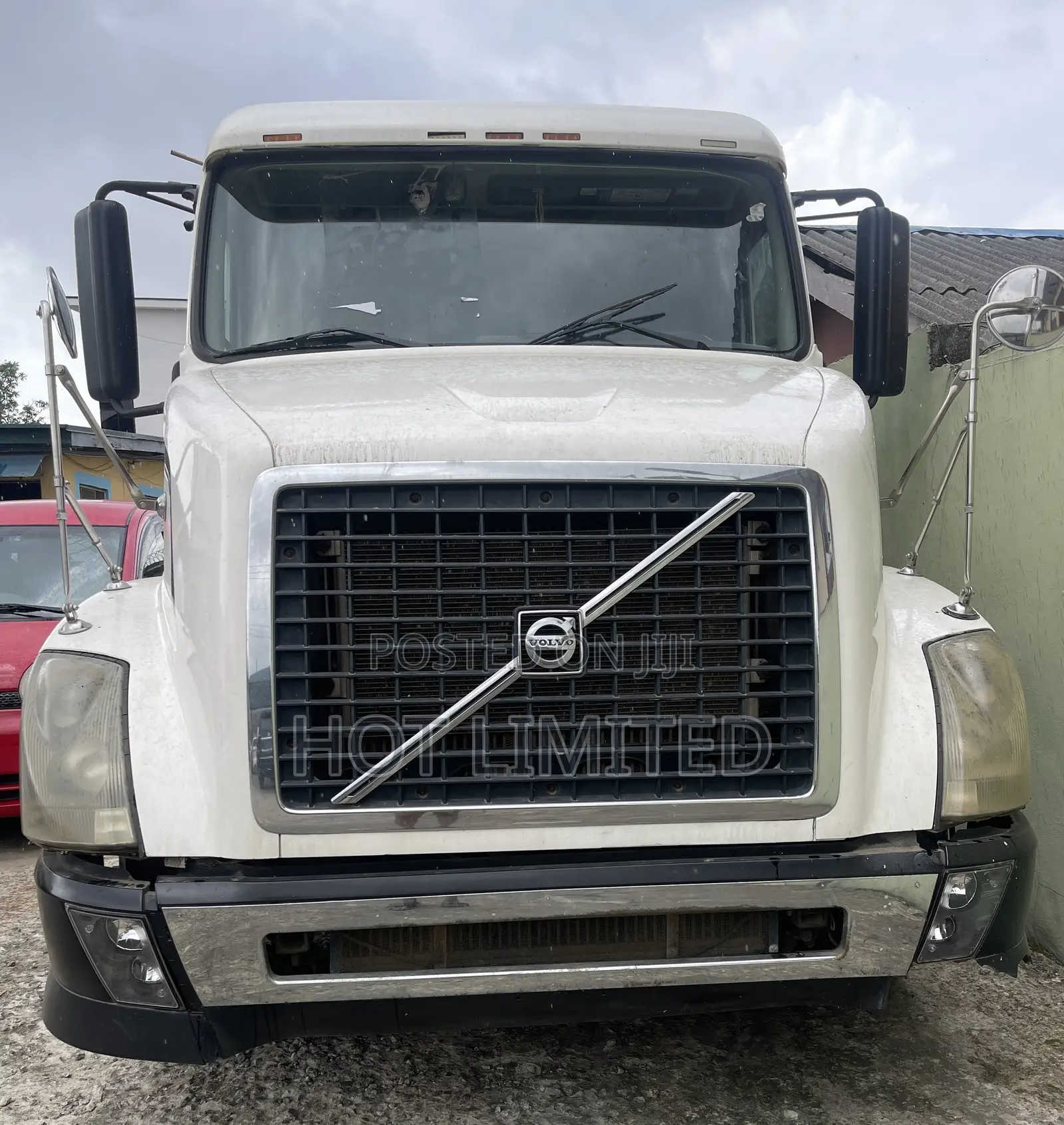 Volvo Truck Head 2010