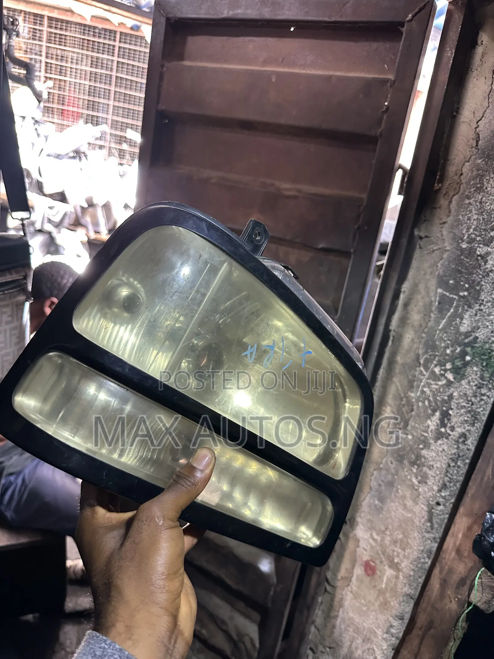 Suzuki Every Turbo Headlights