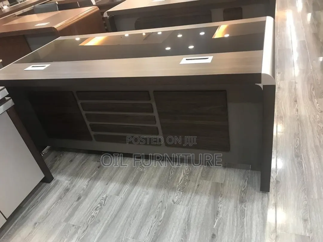 Executive CEO Office Desk With Inbuilt Cable Management Drawers